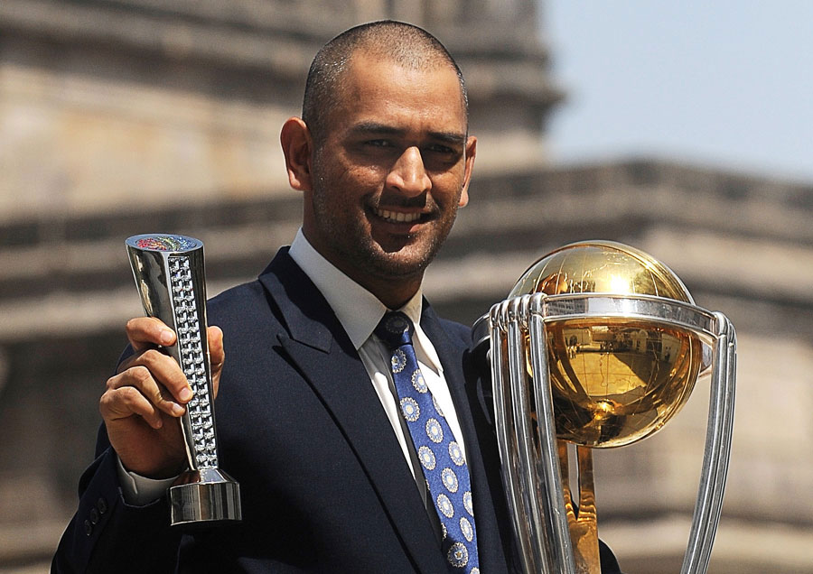 dhoni-2011