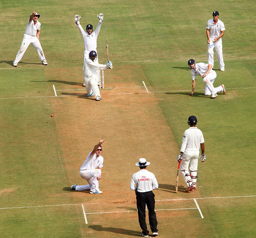 گریم سوان کی 200 ویں وکٹ، بھارتی کھلاڑی ہربھجن سنگھ (تصویر: BCCI)